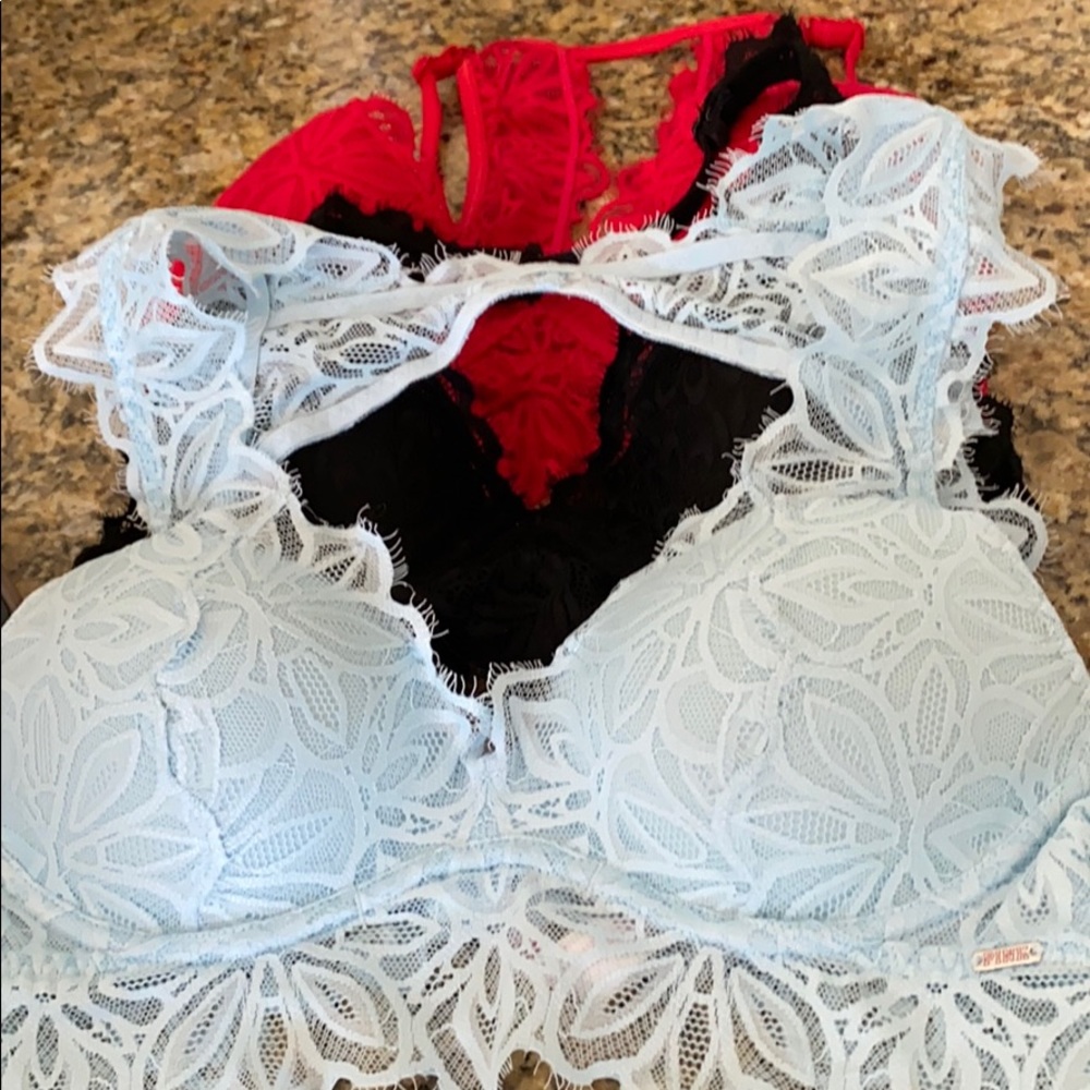 Pink Victoria’s Secret set of 3 bras size XS